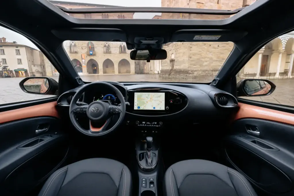 Toyota Aygo X Cross Hybrid 2026 4 Motor16