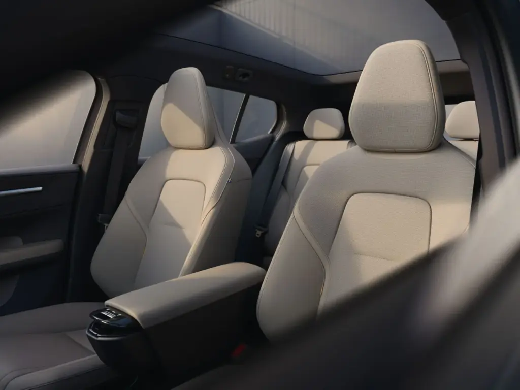 VOLVO EX30 2026 14 Motor16