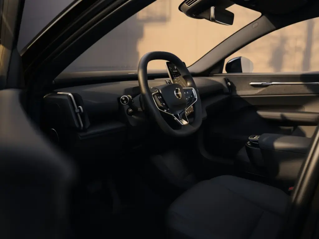 VOLVO EX30 2026 15 Motor16