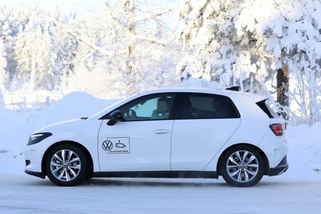 El Volkswagen ID. Polo pierde el camuflaje... y viene con sorpresa 1 Motor16 Volkswagen ID. Polo