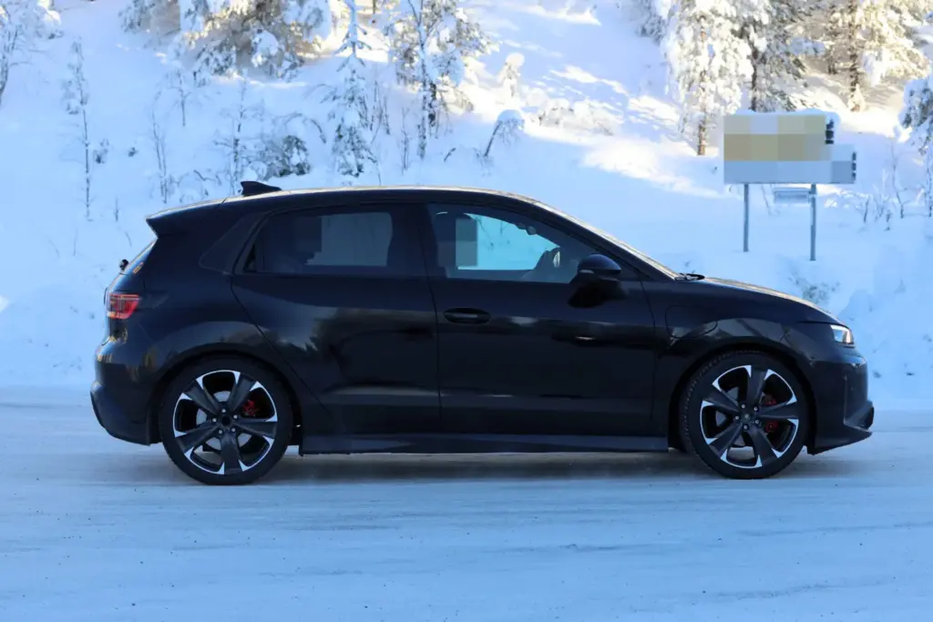 El Volkswagen ID. Polo GTI también visita la nieve 1 Motor16 Volkswagen ID. Polo GTI