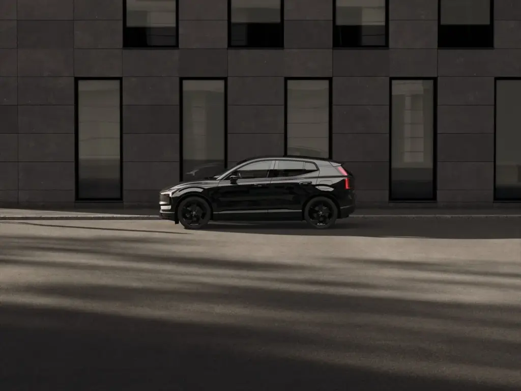 El Volvo EX30 Black Edition lo apuesta todo al negro 1 Motor16 Volvo EX 30 Black Edition 3 Motor16