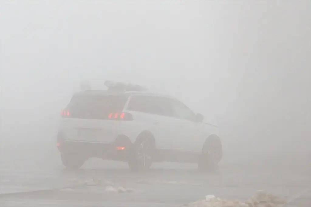 coche estacion esqui valdelinares niebla Motor16