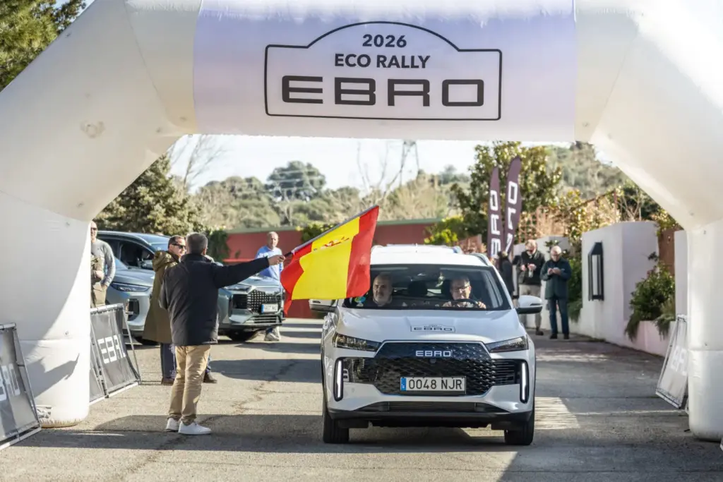eco rally ebro s800 phev 16 Motor16