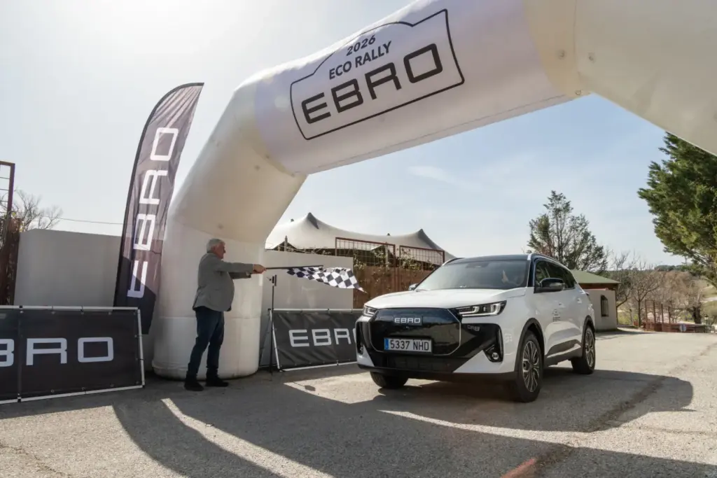 Ebro s800 PHEV, a prueba: Un gran SUV familiar con etiqueta Cero