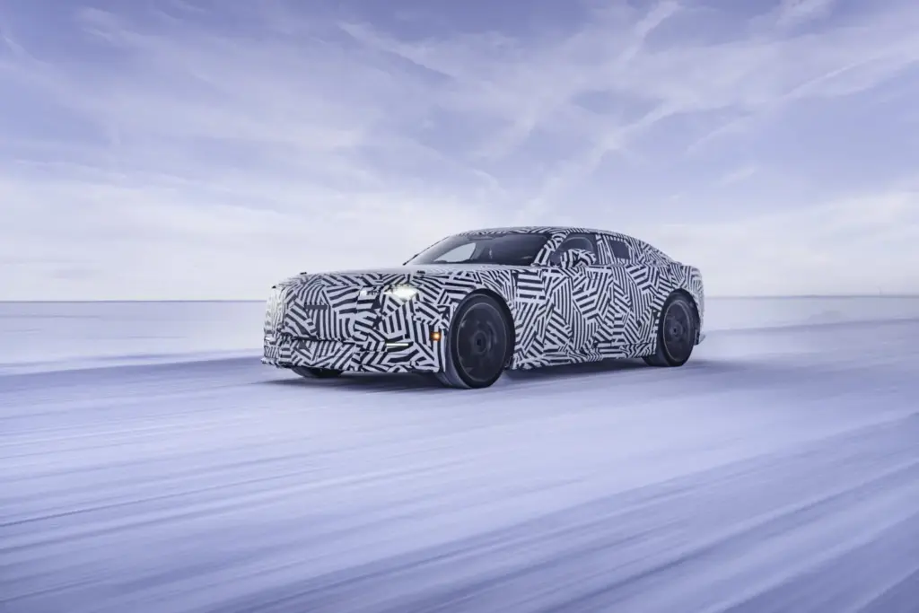 Jaguar Type 01: el GT eléctrico de 1.000 CV que promete relanzar la marca en 2026 1 Motor16 El Jaguar GT eléctrico de más de 1000 CV se somete a los tests de invierno en Arjeplog
