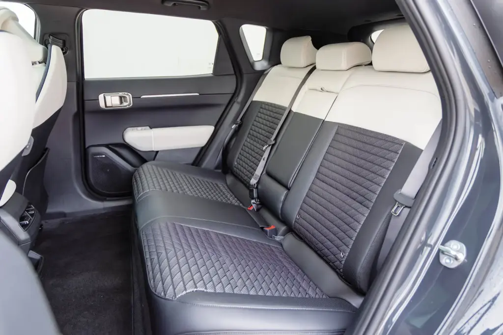 Prueba del Kia EV4 204 CV 81,4 kWh GT-Line. Llegarás muy lejos 4 Motor16 kIA EV4 204 CV LONG RANGE 11 Motor16