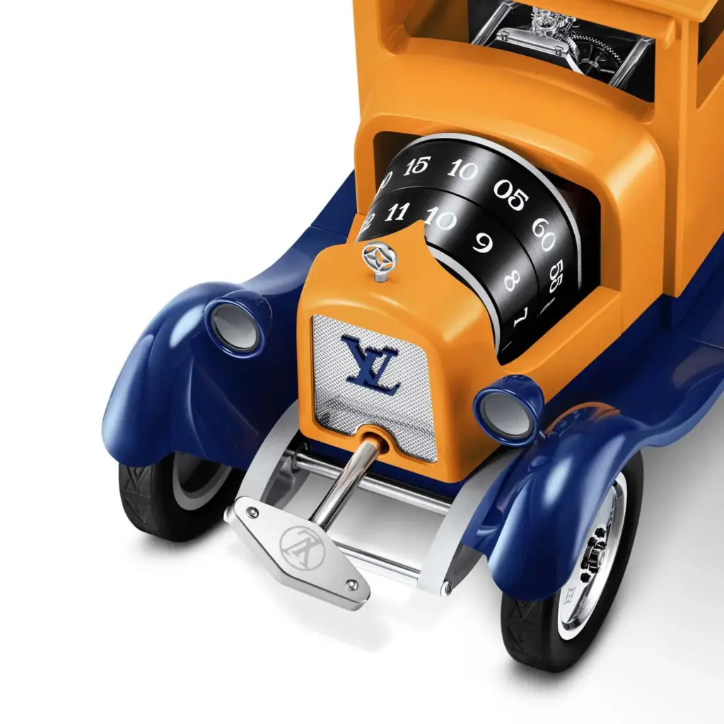 louis vuitton reloj louis vuitton camionnette Q1TC60 PM1 Interior view Motor16