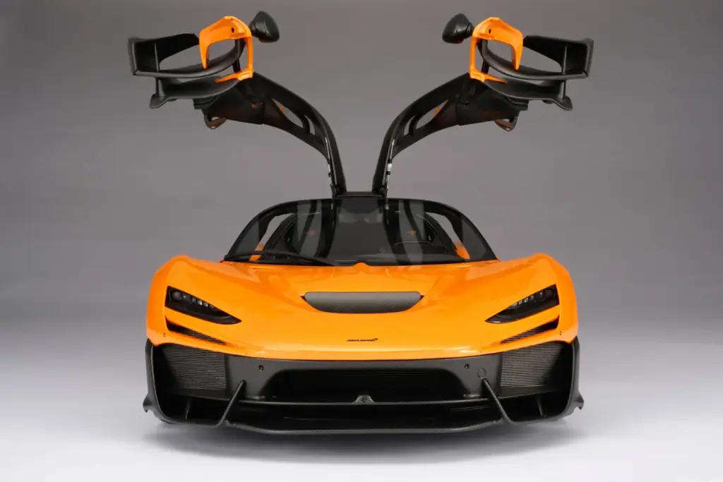 Este McLaren W1 cuesta sólo 17.995 euros. Obviamente, tiene truco