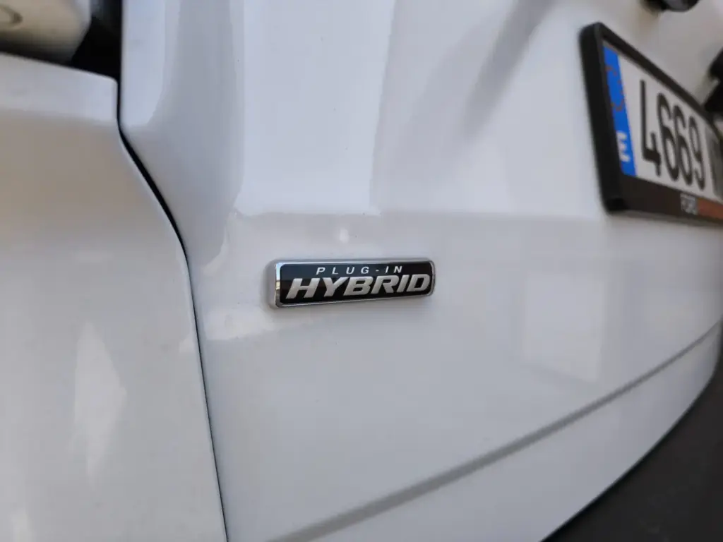 Prueba de Ford Transit Custom Van PHEV L1 Trend: Mejor que un diésel
