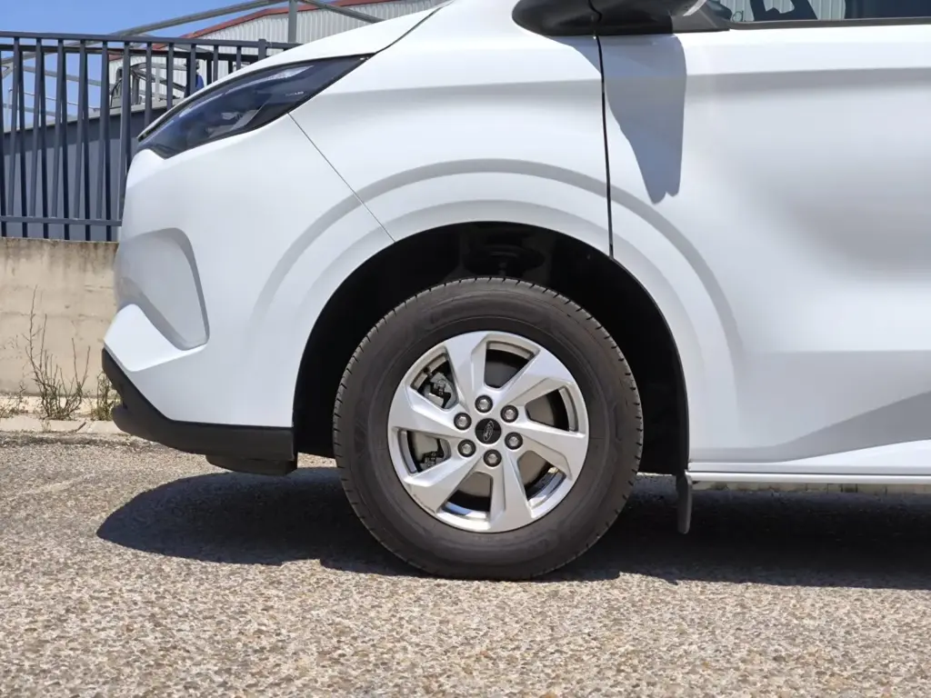 Prueba de Ford Transit Custom Van PHEV L1 Trend: Mejor que un diésel