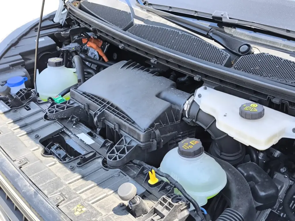 Prueba de Ford Transit Custom Van PHEV L1 Trend: Mejor que un diésel