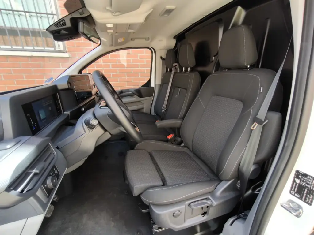 Prueba de Ford Transit Custom Van PHEV L1 Trend: Mejor que un diésel