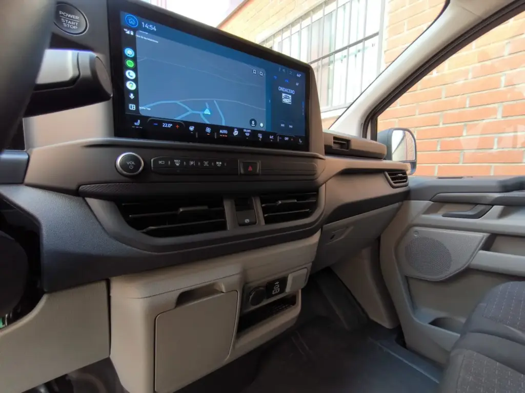 Prueba de Ford Transit Custom Van PHEV L1 Trend: Mejor que un diésel