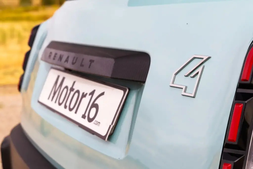 renault 4 e tech iconic prueba motor 16 26 Motor16