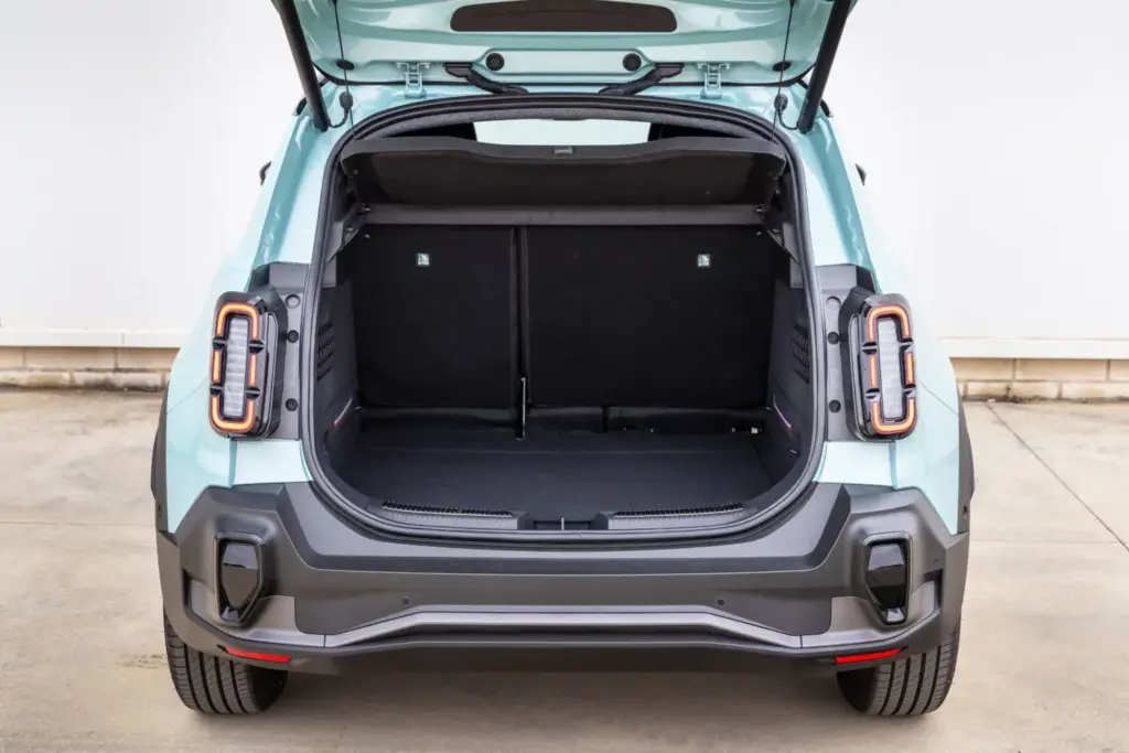 renault 4 e tech iconic prueba motor 16 8 Motor16