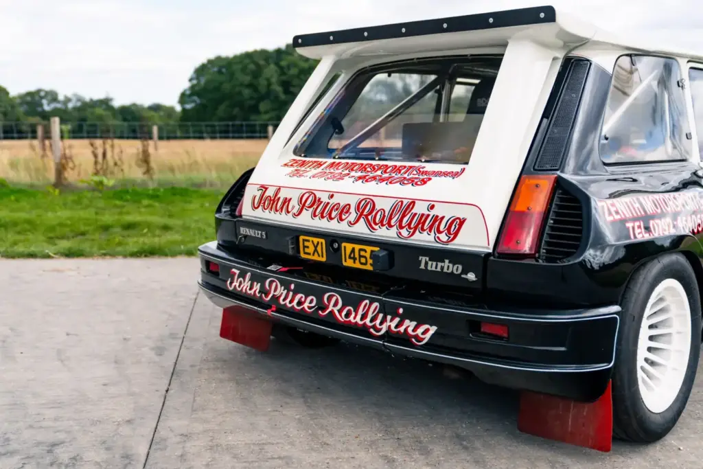 Estos Renault 5 Turbo y otras 60 joyas de competición buscan dueño