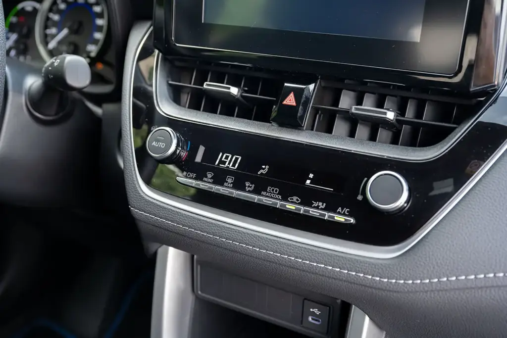 toyota corolla cross gibraltar stockholdings 18 Motor16