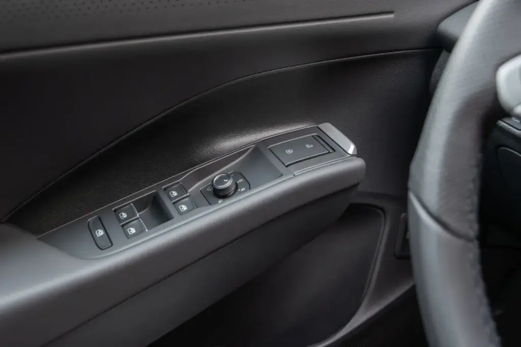 Prueba Volkswagen T-Roc 1.5 eTSI 150 CV: El aprendiz de Golf