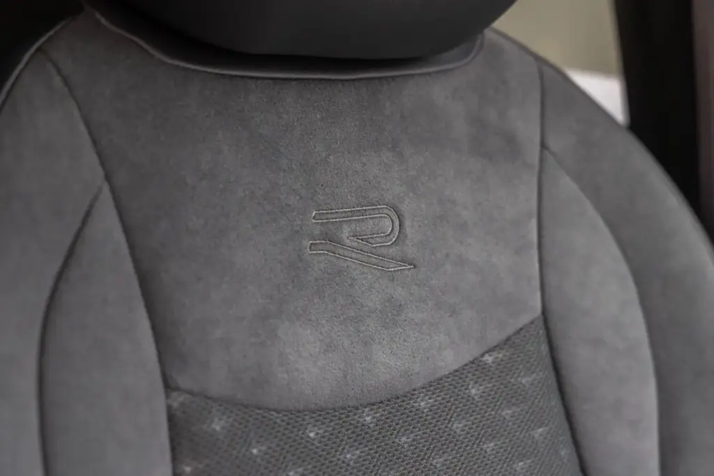 Prueba Volkswagen T-Roc 1.5 eTSI 150 CV: El aprendiz de Golf