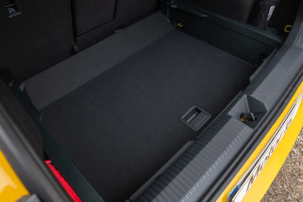 Prueba Volkswagen T-Roc 1.5 eTSI 150 CV: El aprendiz de Golf