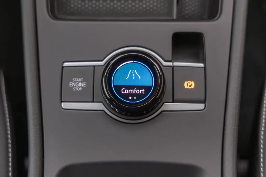 Prueba Volkswagen T-Roc 1.5 eTSI 150 CV: El aprendiz de Golf