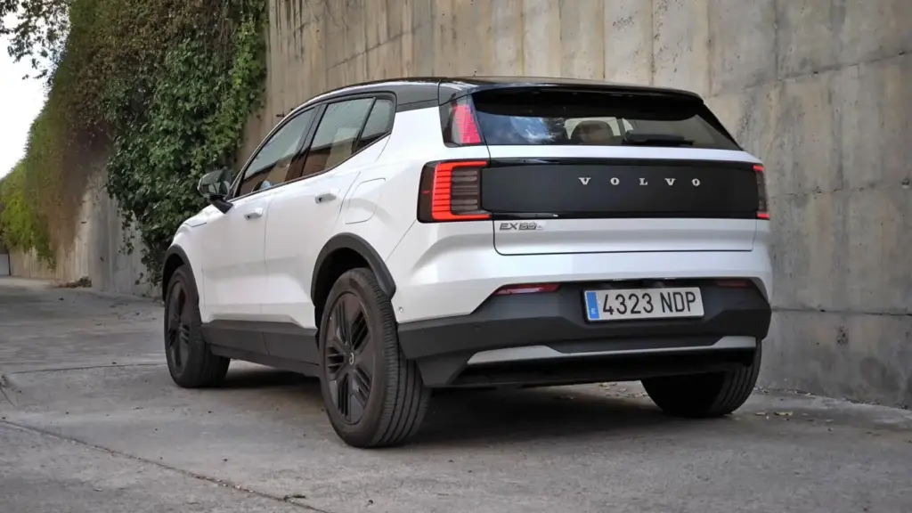 Prueba del Volvo EX30 Cross Country Ultra Twin Motor Performance: SUV eléctrico 4x4 con la potencia de un motor V8616 Prueba del Volvo EX30 Cross Country Ultra Twin Motor Performance: SUV eléctrico 4x4 con la potencia de un V8