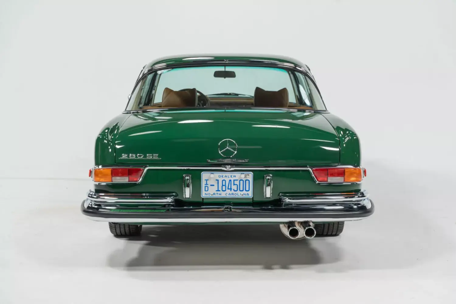 1969-Mercedes-280-SE-Retro-Designs-29.we