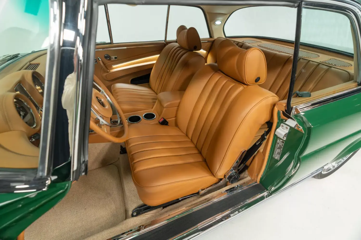 1969-Mercedes-280-SE-Retro-Designs-49.we