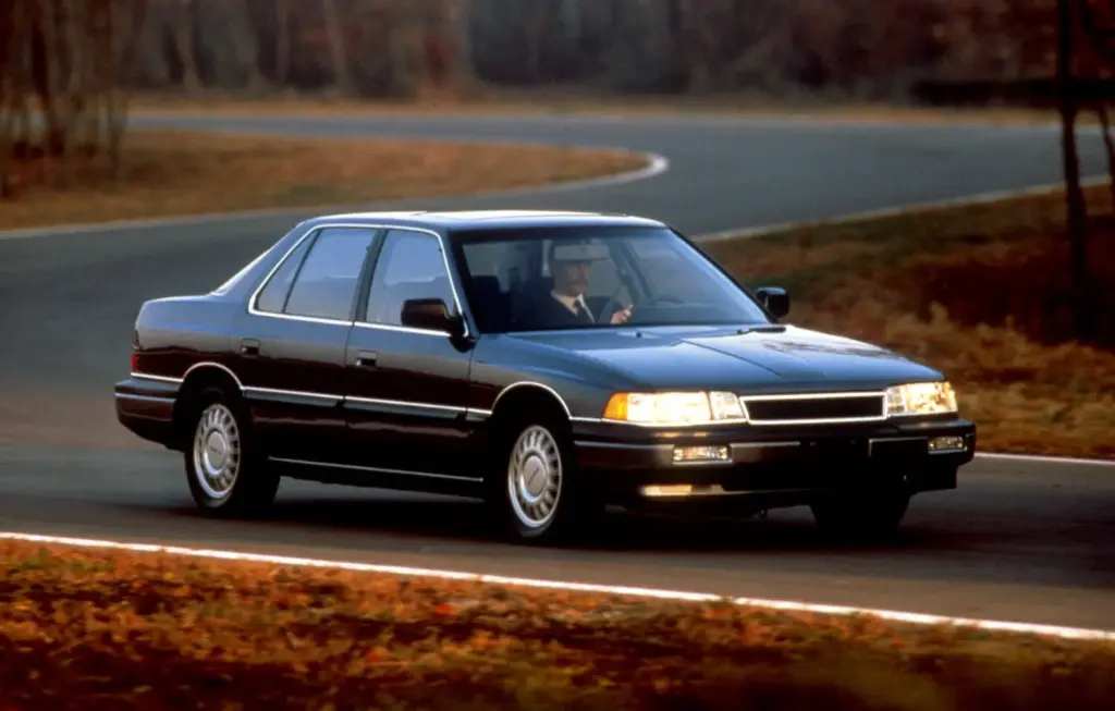 Acura rescata el Integra con el que todo comenzó hace ahora 40 años 7 Motor16 1986 Acura Legend Sedan Motor16