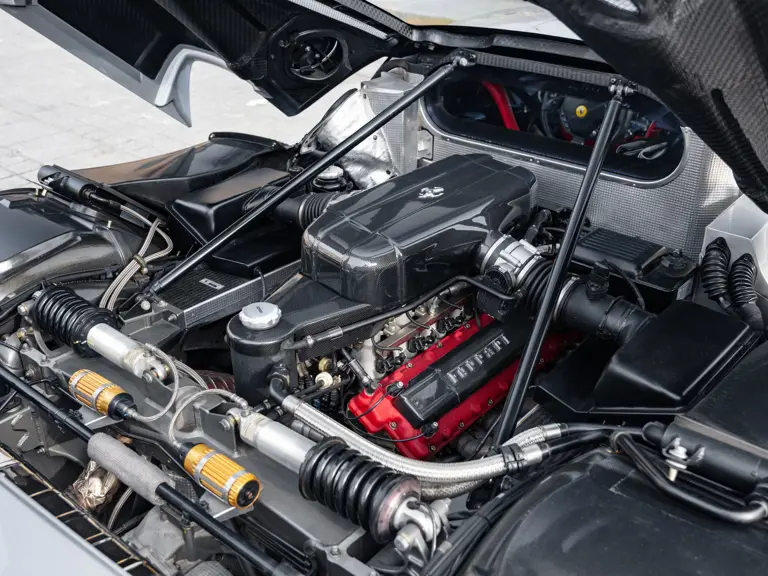 2004 ferrari enzo rm sothebys argento 23 Motor16
