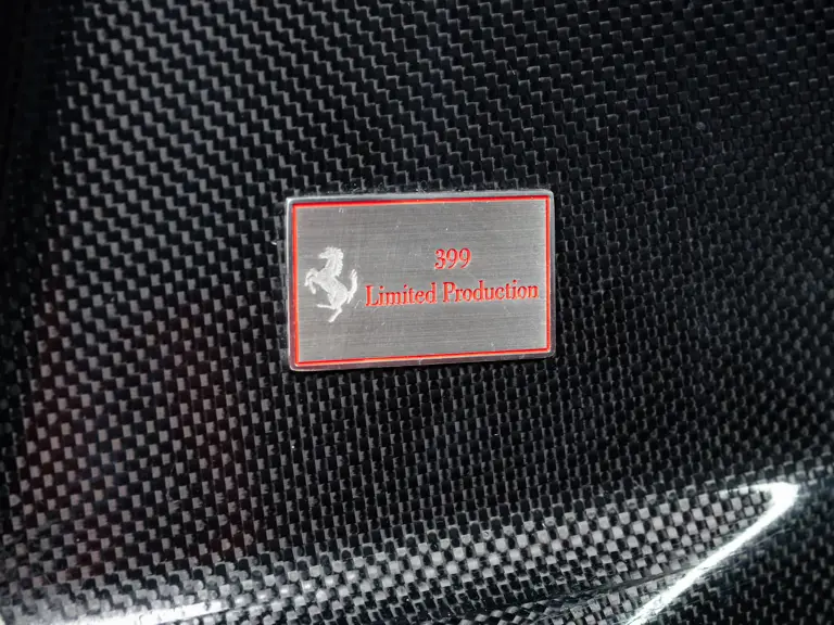 2004 ferrari enzo rm sothebys argento 3 Motor16