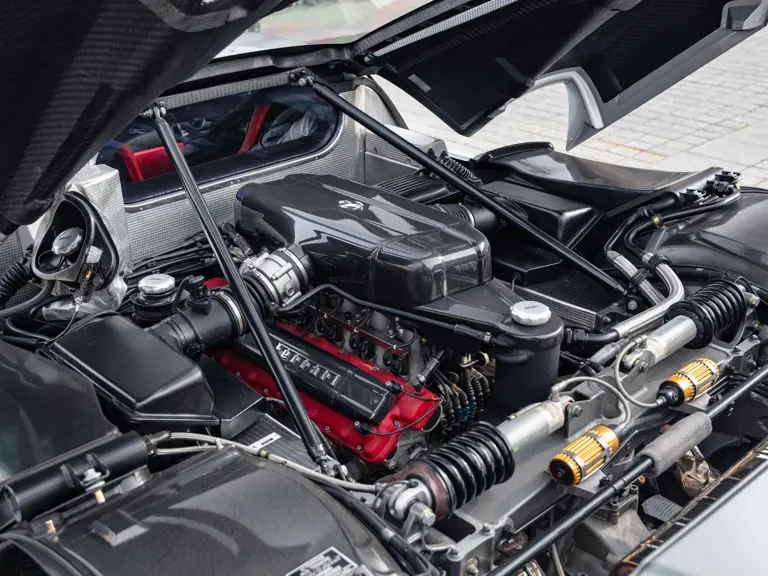 2004 ferrari enzo rm sothebys argento 44 Motor16