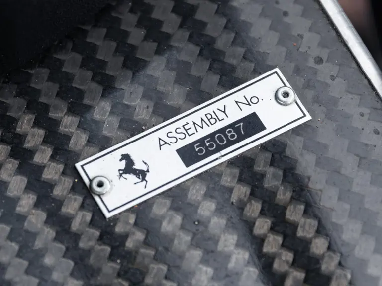 2004 ferrari enzo rm sothebys argento 5 Motor16