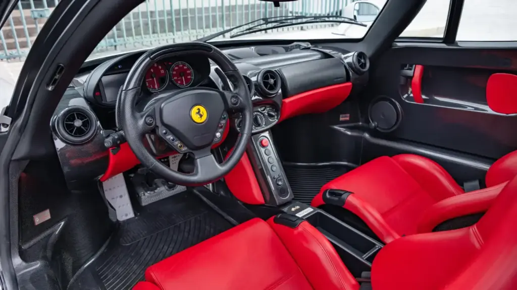 2004 ferrari enzo rm sothebys argento 6 Motor16