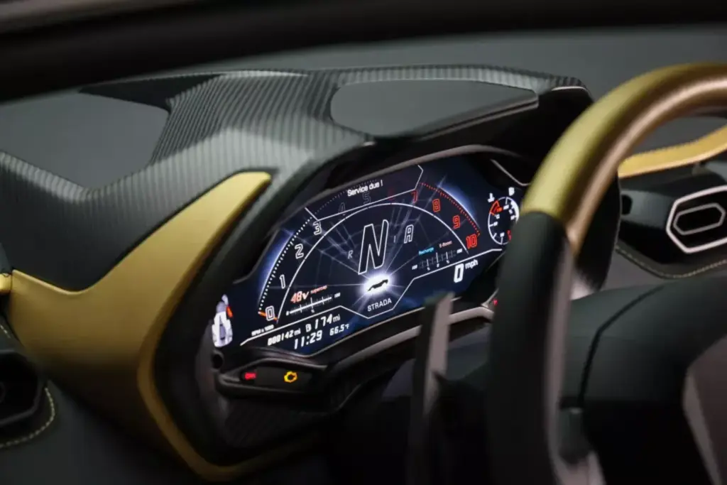 La especulación entorno al Lamborghini Countach LPI 800-4 se frena en seco con esta pieza 28 Motor16 2022 Lamborghini Countach LPI 800 4 Gold Subasta 24 Motor16