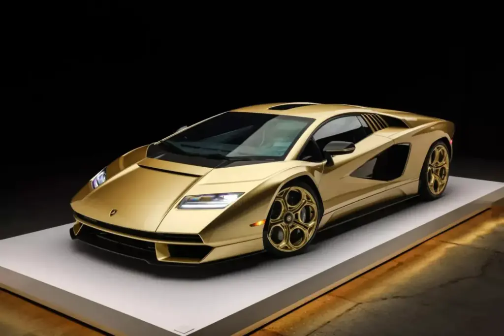 La especulación entorno al Lamborghini Countach LPI 800-4 se frena en seco con esta pieza 2 Motor16 2022 Lamborghini Countach LPI 800-4. Oro Eleos. Imagen.