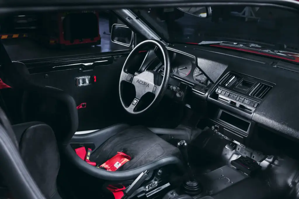 Acura rescata el Integra con el que todo comenzó hace ahora 40 años 3 Motor16 2026 Acura Integra 40 Racer. Imagen interior.