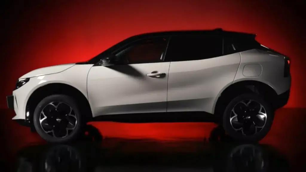 2026 Alfa Romeo Junior Edizione Bianco Japon 10 Motor16