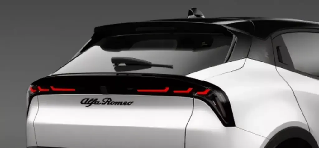 2026 Alfa Romeo Junior Edizione Bianco Japon 5 Motor16