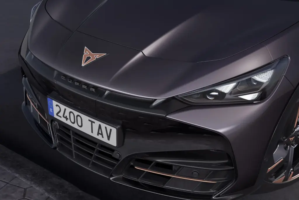 CUPRA pone a tono su Tavascan, que estrena una interesante versión de acceso 5 Motor16 2026 CUPRA Tavascan. Imagen detalle.