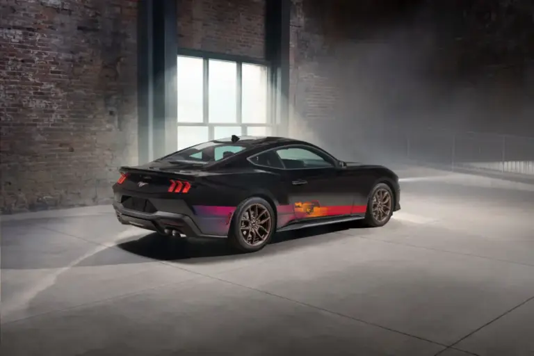 El Ford Mustang se vuelve más ochentero que nunca antes gracias a Troy Lee Designs