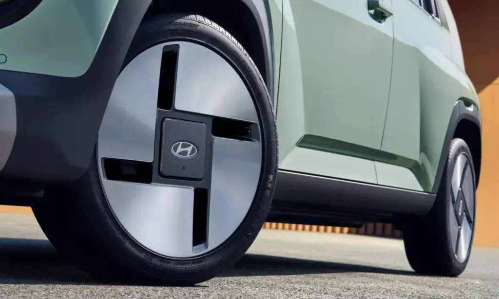 2026 Hyundai Casper Lounge. Imagen llantas.