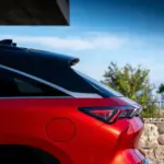 El Infiniti QX65 estrena un color que llega a la fábrica en un camión blindado