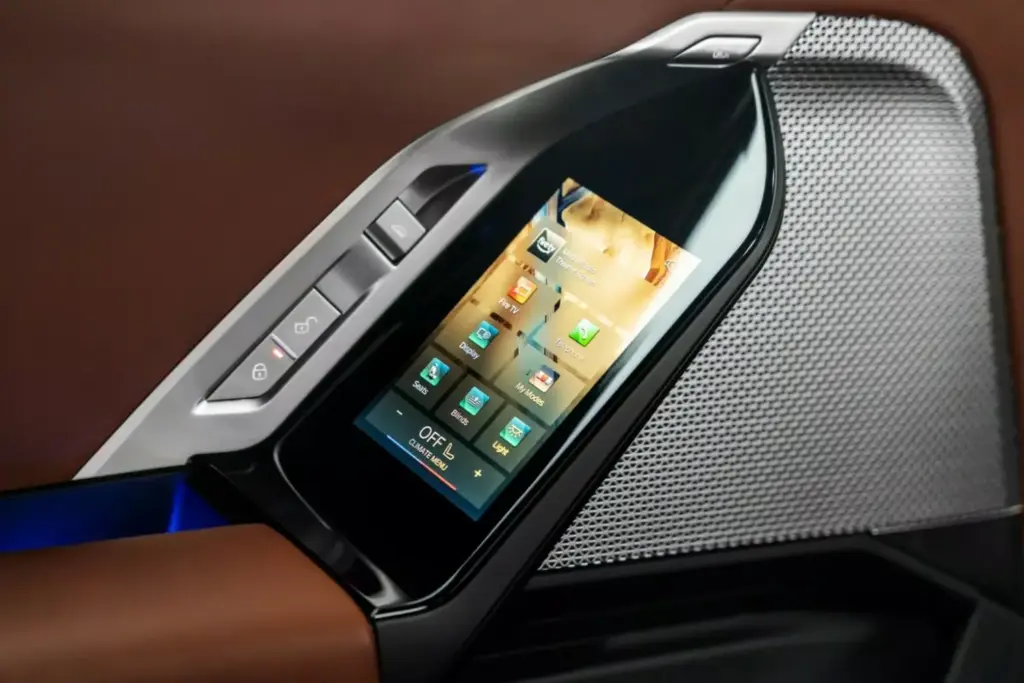 2026 Inkas BMW Serie 7 16 Motor16