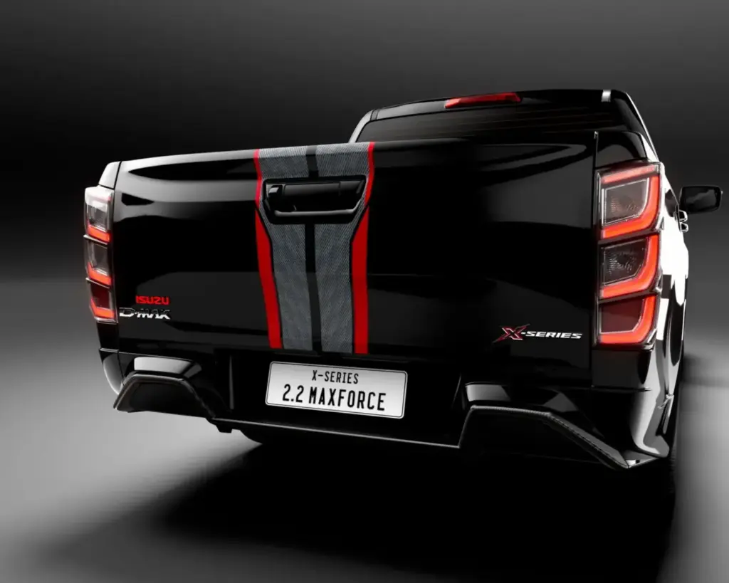 El Isuzu D-Max que parece salido de la parrilla de las 24 Horas de Nürburgring 25 Motor16 2026 Isuzu D Max X Series 8 Motor16