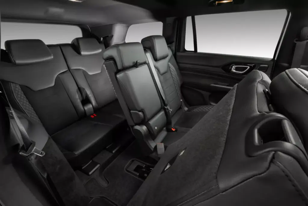 El Jeep Commander nos dijo adiós hace 17 años, pero sigue con vida en otros países 32 Motor16 2026 Jeep Commander Brasil 24 Motor16