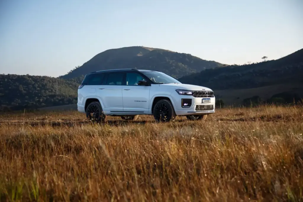 El Jeep Commander nos dijo adiós hace 17 años, pero sigue con vida en otros países 38 Motor16 2026 Jeep Commander Brasil 27 Motor16