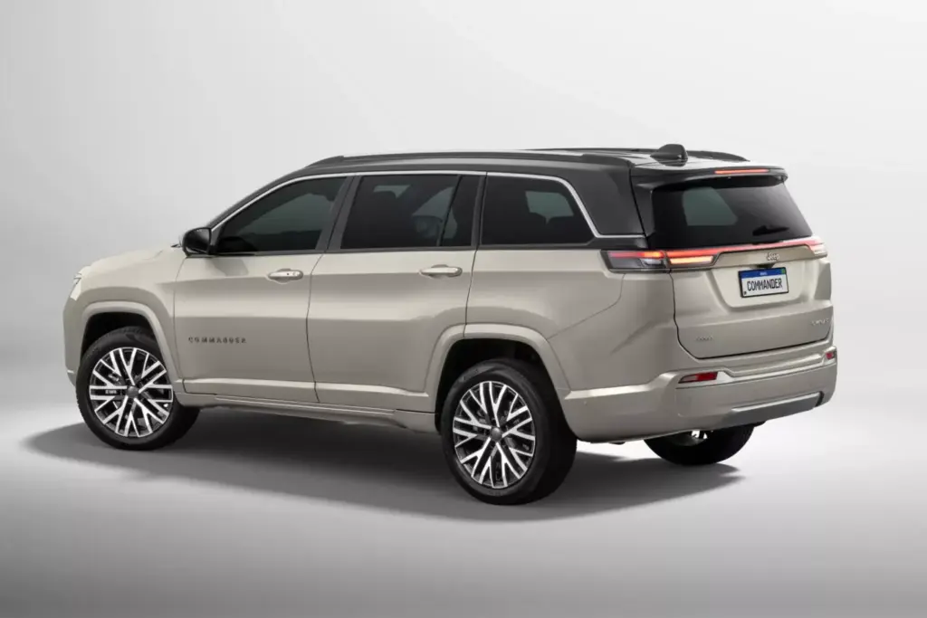El Jeep Commander nos dijo adiós hace 17 años, pero sigue con vida en otros países 24 Motor16 2026 Jeep Commander Brasil 34 Motor16