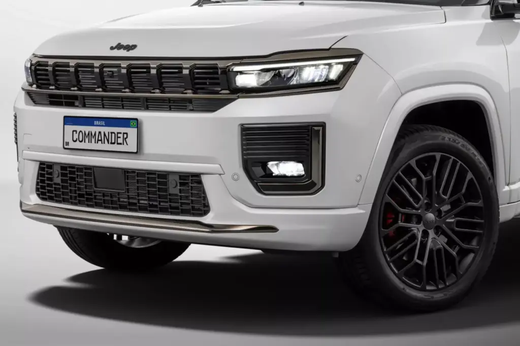El Jeep Commander nos dijo adiós hace 17 años, pero sigue con vida en otros países 19 Motor16 2026 Jeep Commander Brasil 9 Motor16